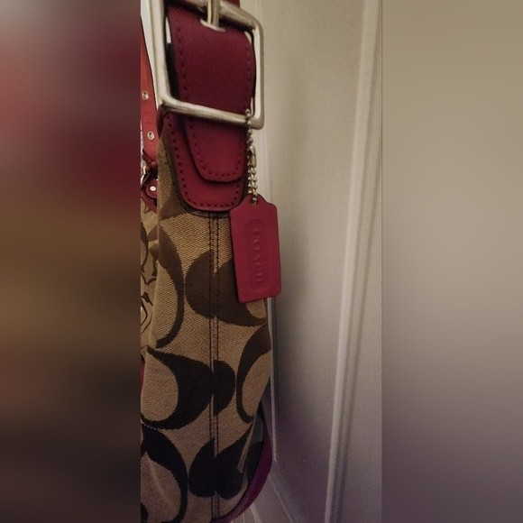 💝2/$30 Authentic Coach®️ Legacy Signature Crossbody Duffle 👜 - Picture 12 of 16